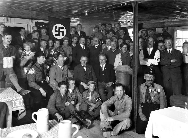 Адолф Хитлер са партијским чланством 1931.