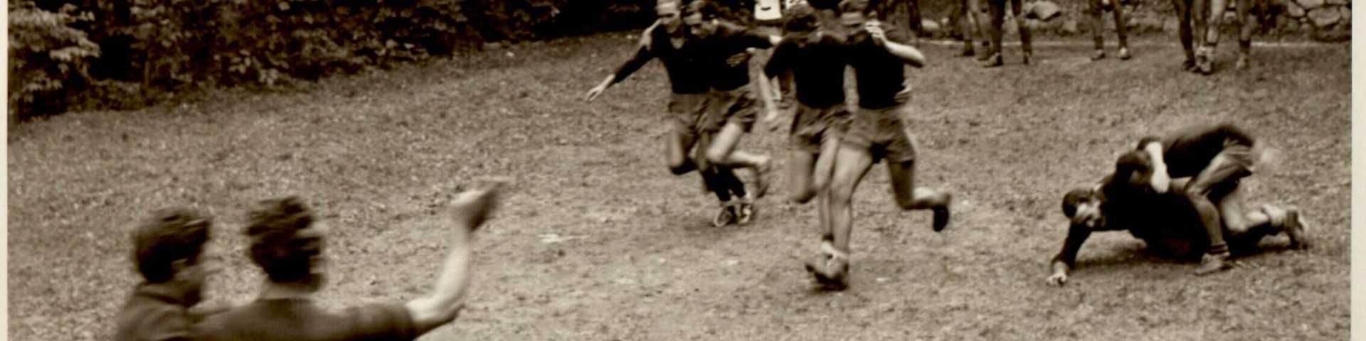 Како су два бегунца из нацистичког логора утемељила савремену фудбалску цивилизацију: Дунавска највиша тренерска школа