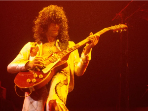 Уз осамдесети рођендан Џимија Пејџа: Шест слика из живота једног од највећих међу гитаристима