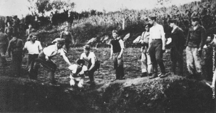 Убијање заточеника у Јасеновцу 1942.