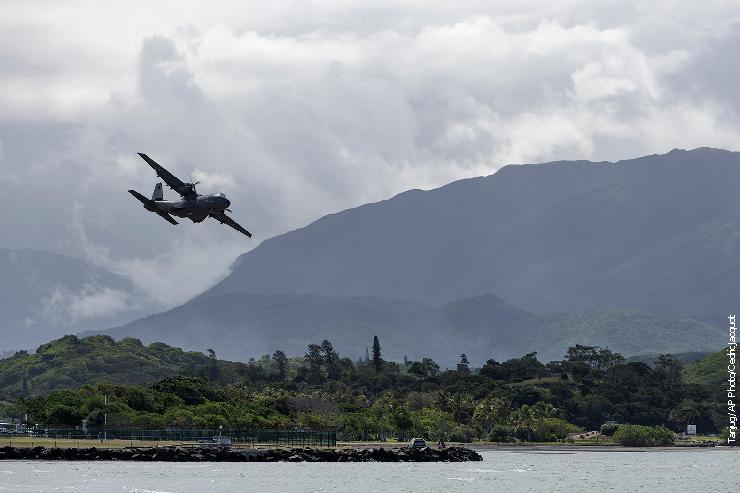 Француски војни авион стиже на Нову Каледонију