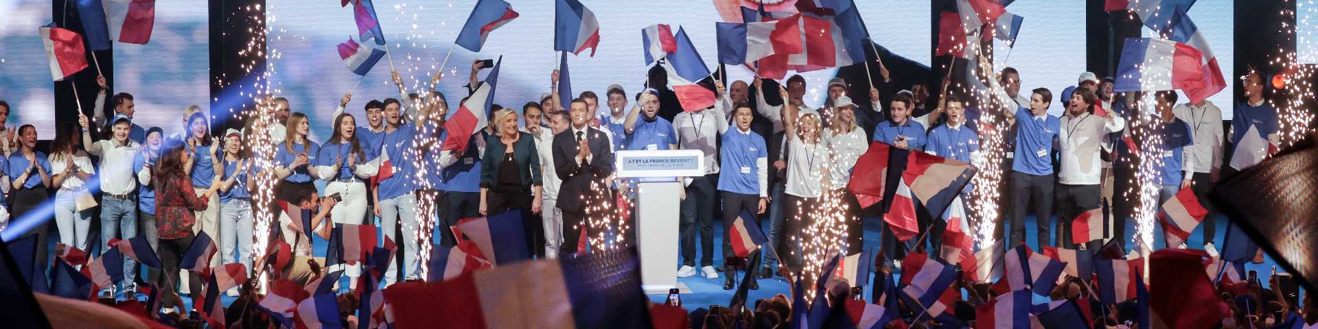 На париским улицама у изборној ноћи која је потресла Европу: Ново мешање карата у француском политичком покеру