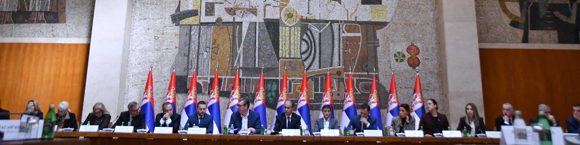 Заробљеност у чекању и утеривање у национализацију НИС-а: Хоће ли Руси конзервирати паре или рафинерију