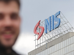 Заробљеност у чекању и утеривање у национализацију НИС-а: Хоће ли Руси конзервирати паре или рафинерију