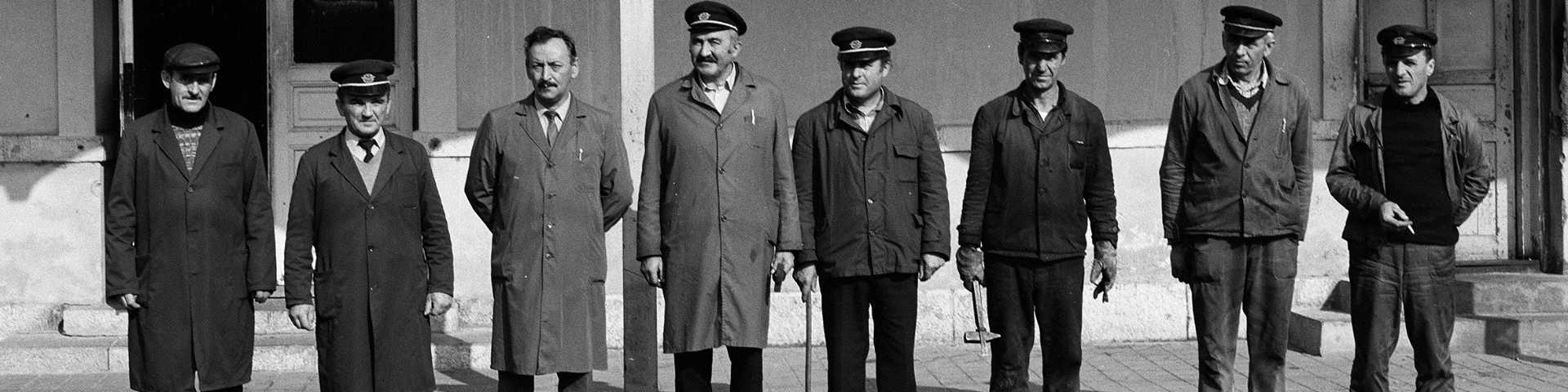 Приче из возова, песме о возовима: Сентиментално листање железничког Реда вожње