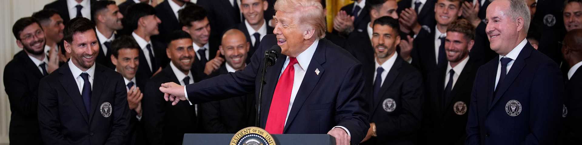 Фудбал као наставак рата истим средствима: Oд Марадонине Божије руке до Месијевог руковања са Трампом