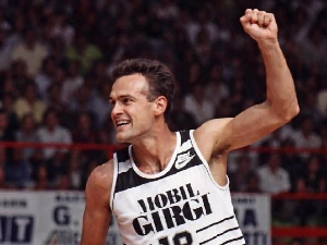 Одлазак Оскара Шмита: „Света рука“ и најбољи стрелац светске кошарке