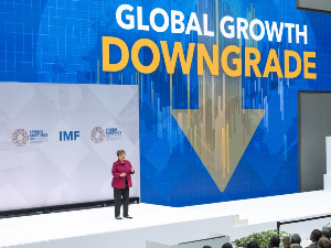 Лекције с Пролећне скупштине ММФ-а и Светске банке: Улога Ормуза у цени бензина и национални рачуни у црвеном 