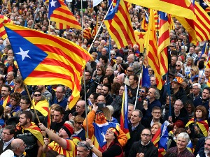 Наставља ли Каталонија после избора "словеначки пут" ка независности, или...