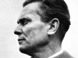 Јан Кершо о некрунисаном краљу друге Југославије: Тито, политички титан који је стварао историју